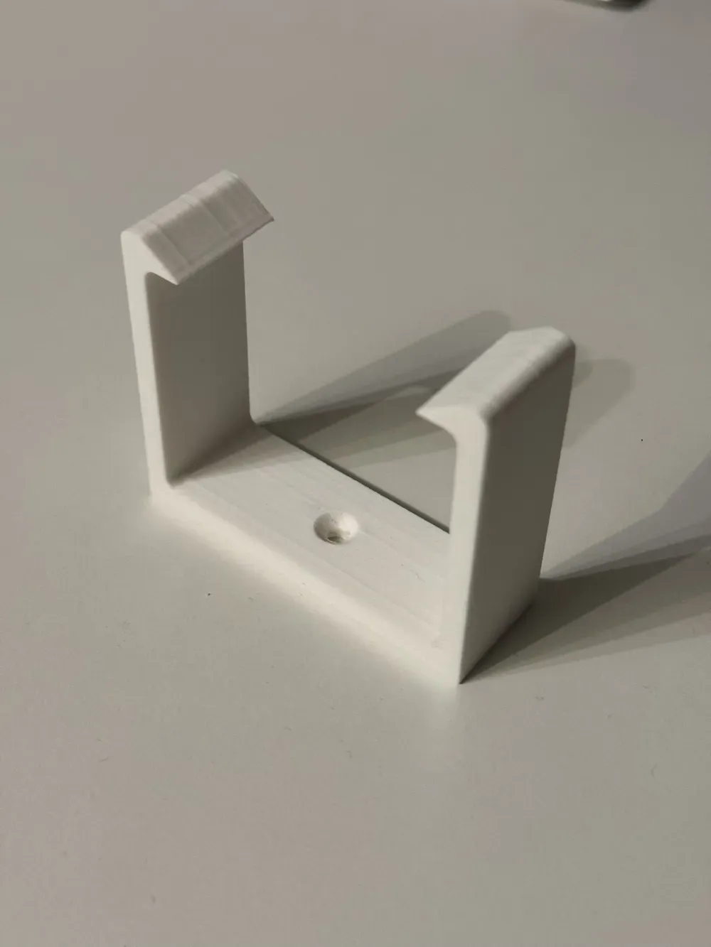 Suporte para Régua de Tomadas